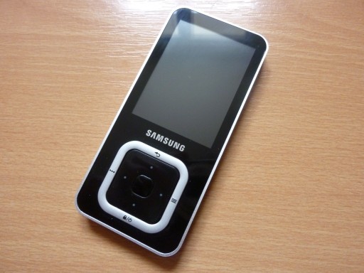 Labo : Test et Vidéo du Samsung YP-Q3 lebellium nous fait l’honneur d’inaugurer le labo de tellementnomade avec un test du Samsung YP-Q3. Accéder au Test Laisser un commentaire, avis, question