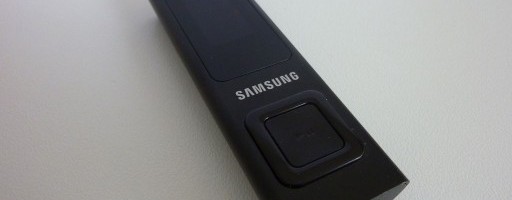 Test du Samsung YP-U6 Arrivée sur le marché en 2005, la célèbre série U de Samsung a accueilli un nouveau baladeur fin 2010: le YP-U6 ou U6 tout simplement. Ce n’est pas vraiment une surprise puisque cette gamme s’est toujours bien vendue.