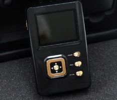 Hifiman fait +1 Après le 602 vient donc le 603. Pour rappel, il s’agit d’un baladeur haut de gamme tout-en-un, disposant d’un DAC (Digital Audio Converter) et d’un amplificateur.