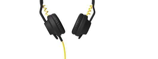 AIAIAI TMA-1 : une édition limitée La marque danoise AIAIAI, forte de son succès avec le casque TMA-1 (test disponible ici), viens de sortir une édition limitée portant le nom de « Fool’s gold ».