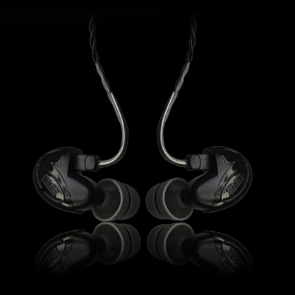 Earsonics SM1 et SM2 en promo ! C’est Noel avant l’heure avec Earsonics qui propose aux membres de Tellement Nomade une promotion importante sur deux de ses modèles ; c’est ainsi que les SM1 sont proposés à 149 euros euros et les SM2 V2 à 229 euros. Attention cette offre est limitée à 60 exemplaires par référence.