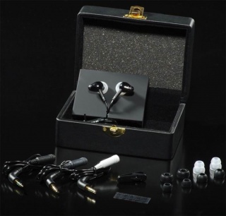 Test Hifiman RE262, un plaisir très conditionnel. Dans la gamme Hifiman, les RE-262 se situent au même niveau que les RE-272, mais selon le constructeur, si ces derniers sont destinés aux amateurs de sonorités analytiques, les RE-262 privilégieraient une écoute plus musicale et plus chaude…