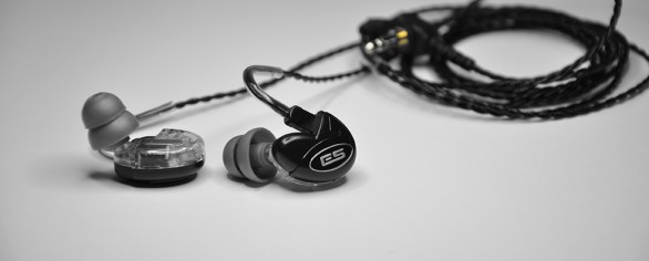 Earsonics rappelle le SM64… pour l’améliorer ! La firme montpelliéraine Earsonics a décidé de rappeler les modèles envoyés de son nouveau vaisseau amiral, le SM64. Loin d’être pour cause de défaut, la firme souhaite leur ajouter une dernière amélioration.